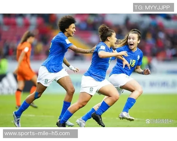 马尔瑟姆双响助力美国女足大胜中国女足五比一 马尔瑟姆双响助力美国女足大胜中国女足五比一